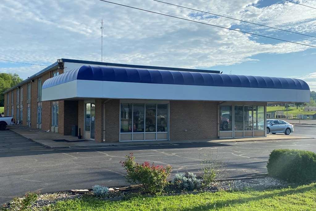 Travelodge By Wyndham Gallipolis Exterior photo